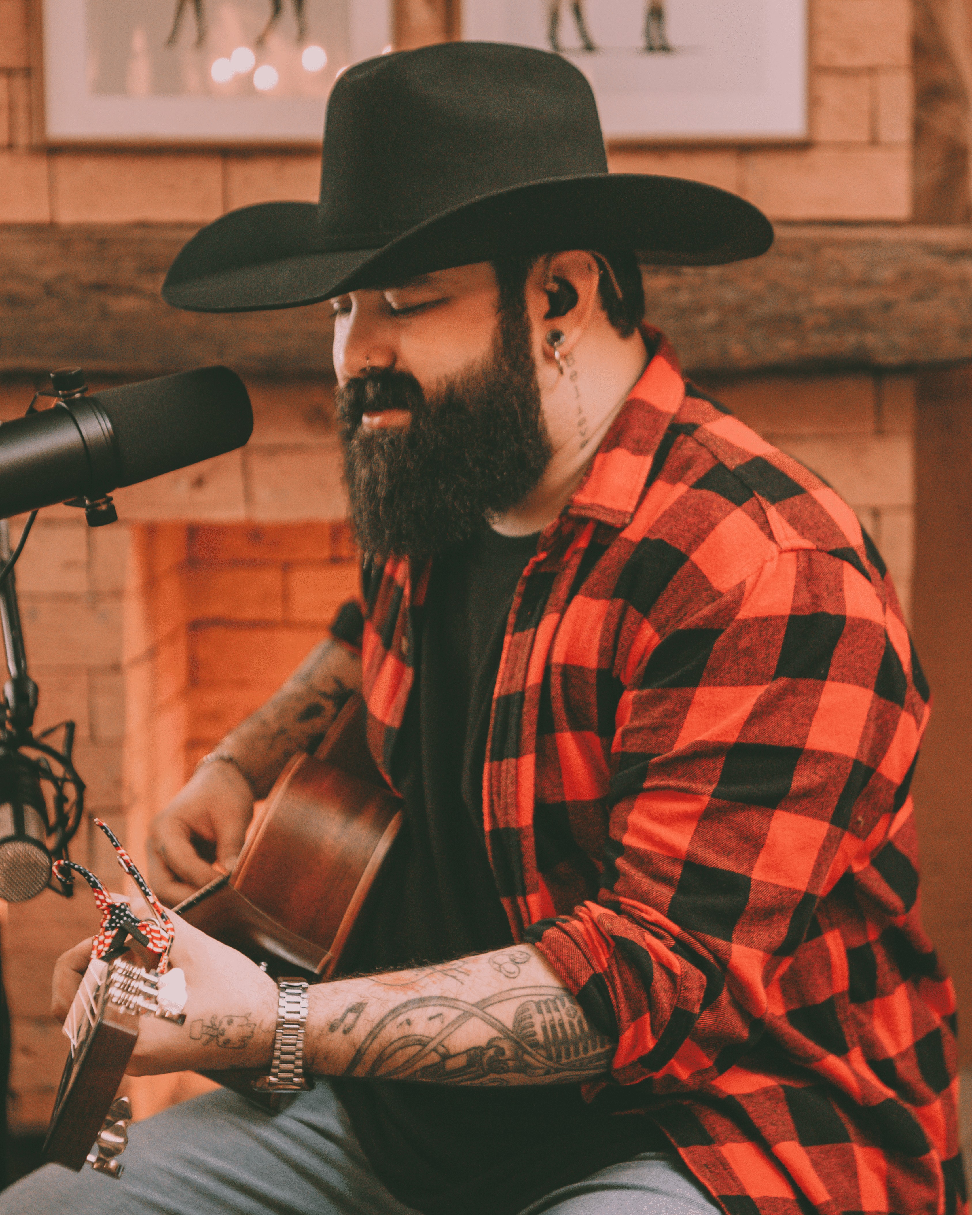 Cantor Japa grava primeiro DVD em Uberlândia com show em haras