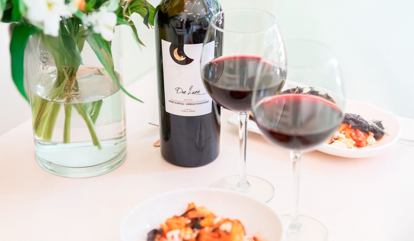 7 uvas brancas e tintas do sul da Itália para você conhecer