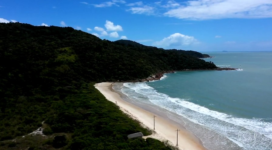 Brasil terá 60 destinos com selo Bandeira Azul para o turismo sustentável