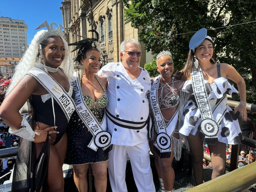 Desfile do Cord&atilde;o da Bola Preta no Centro do Rio neste s&aacute;bado (10) de carnaval &mdash; Foto: Rafael Nascimento / g1