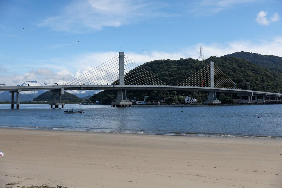 Ponte de Guaratuba — Foto: Geraldo Bubniak/AEN