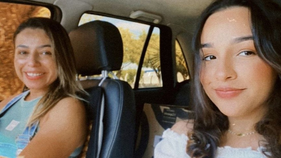 Nara Alves fez uma homenagem para a filha Natany Alves, de 20 anos, que foi morta após ser sequestrada e feita refém no próprio carro. — Foto: Arquivo pessoal