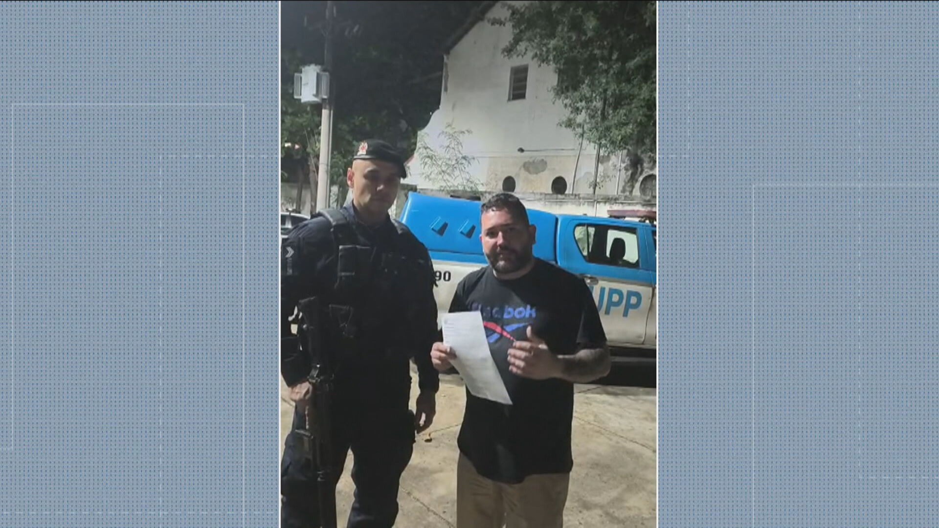 Criminosos roubam carro com menina de 3 anos dentro, mas PM encontra criança em veículo abandonado na Zona Norte do Rio