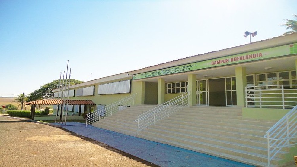 Centro de Idiomas - Patos de Minas