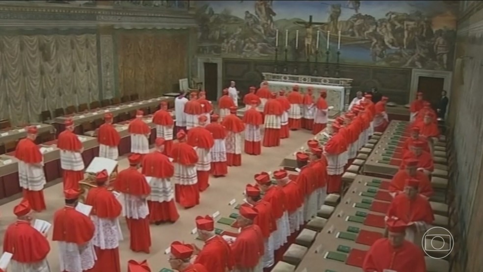 Cardeal italiano ganha força antes do Conclave — Foto: Jornal Nacional/ Reprodução