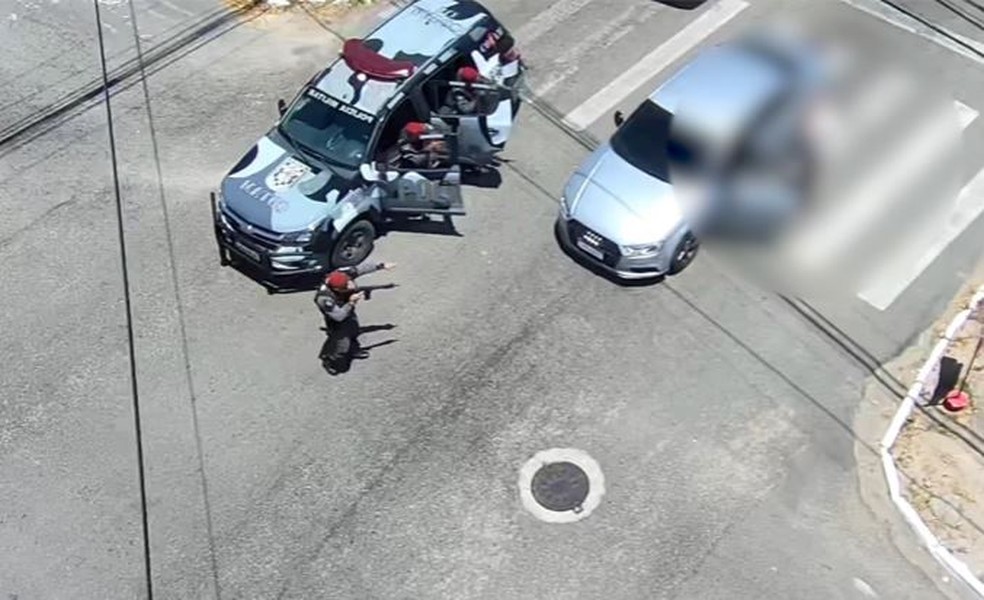 Polícia prende CAC suspeito de ameaçar homem com arma durante discussão em Fortaleza. — Foto: SSPDS/ Divulgação