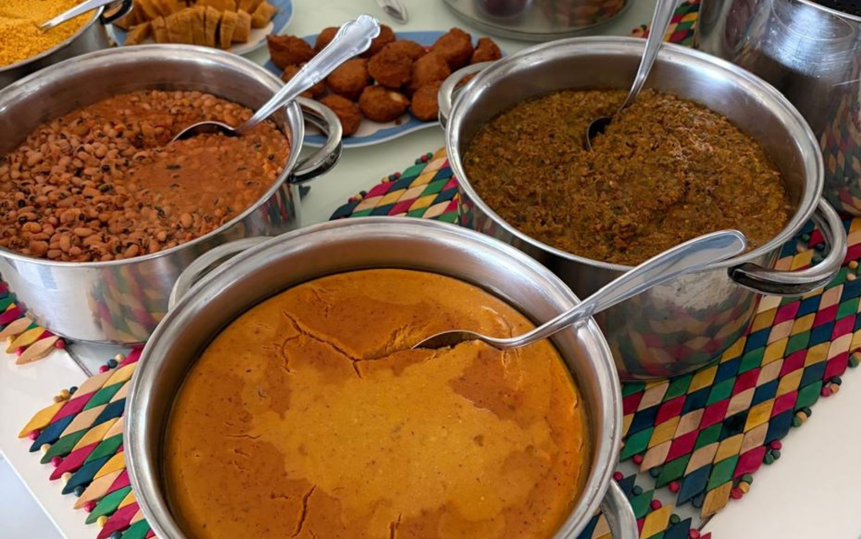 Caruru e vatapá em Salvador, peixe no interior: entenda as origens e diferenças dos cardápios típicos da Sexta-feira Santa na Bahia