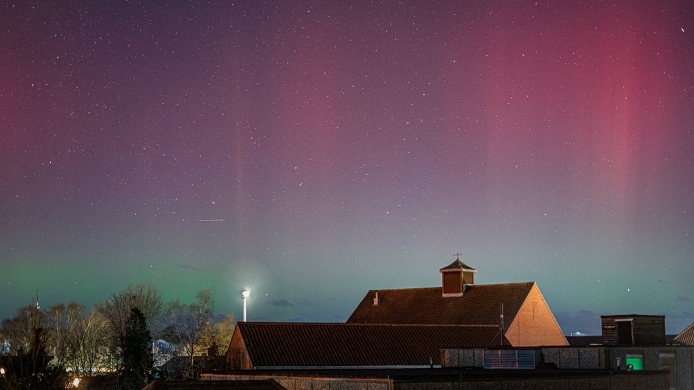 Auroras boreais devem ser vistas fora da zona auroral nos próximos dias -  Bem Paraná