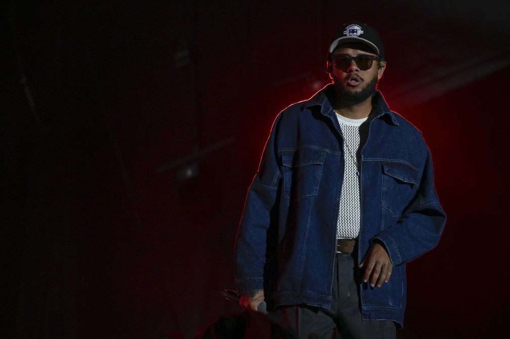 Emicida se apresenta no terceiro dia de Rock in Rio 2022 — Foto: Mauro Pimentel/AFP