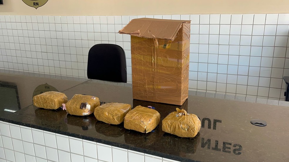 Droga foi interceptada pela PRF na Rodoviária de Natal — Foto: Vinícius Marinho/Inter TV Cabugi