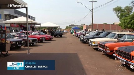 Mais de 60 carros antigos participam de exposição em Palmas