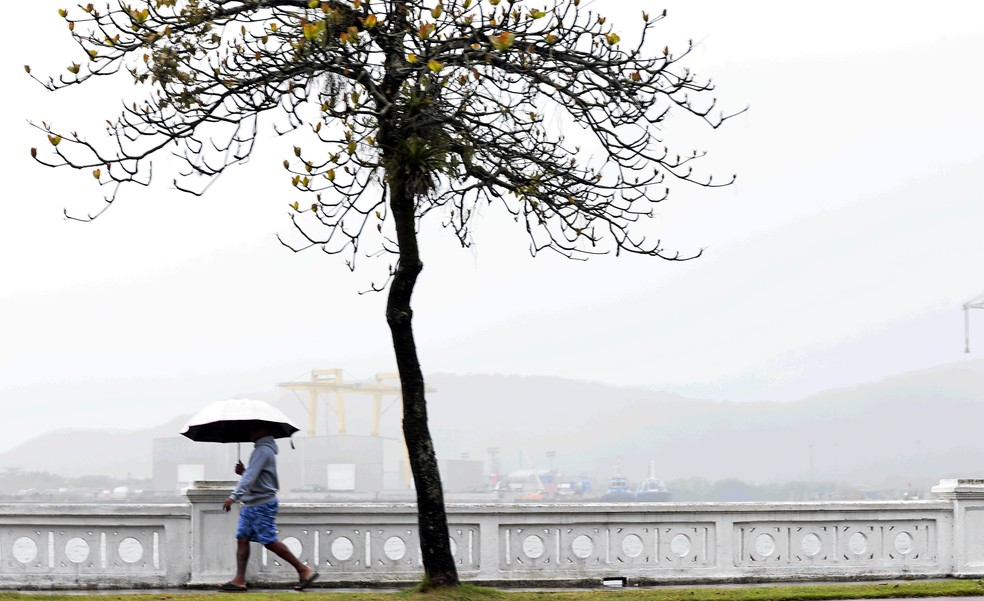 Chuva forte em Santos (SP). — Foto: Arquivo/A Tribuna Jornal