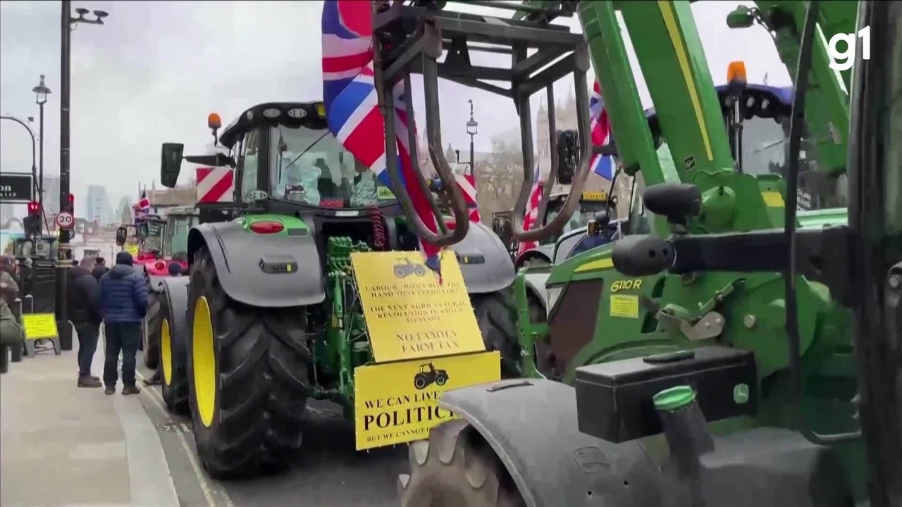 Tratores invadem ruas de Londres em protesto contra imposto