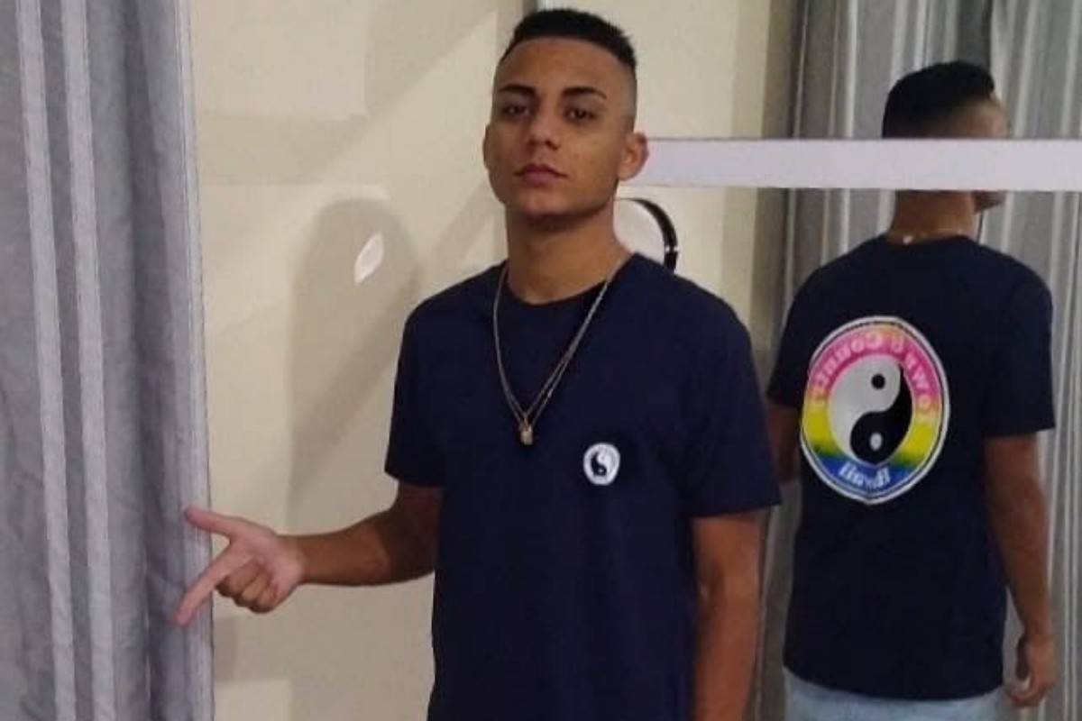 Morre jovem atingido por 300 kg de placas de madeira em primeiro dia de trabalho em Campinas