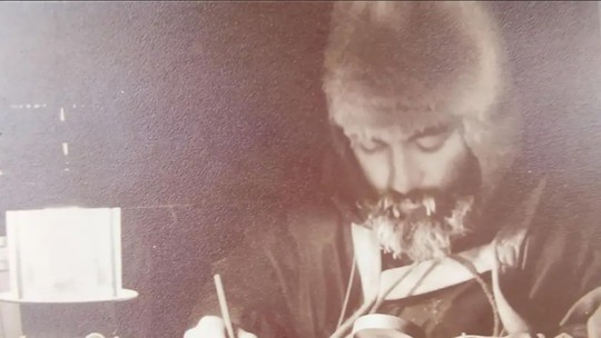 Corpo de pesquisador britânico que estava desaparecido na Antártica há 66 anos é encontrado - Testes de DNA permitiram identificar os restos mortais como sendo os de Dennis Bell, que morreu aos 25 anos.