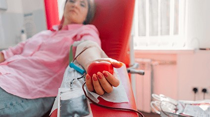 Doar sangue é um ato de amor que pode salvar até quatro vidas em poucos minutos