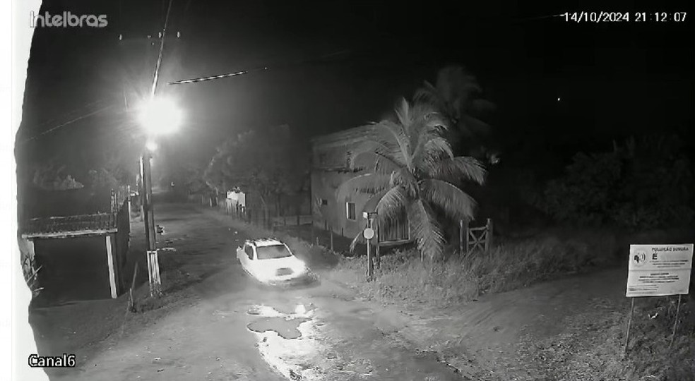 Câmera de segurança flagrou fuga de criminosos — Foto: Reprodução/Redes Sociais