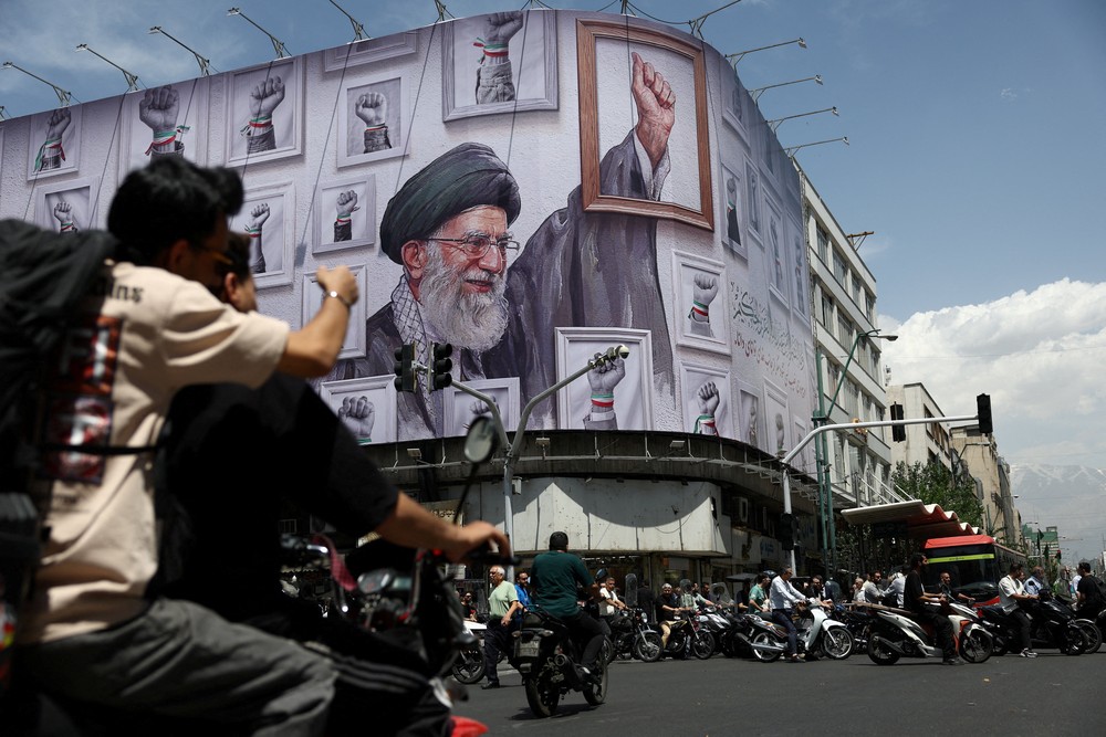 Irã adia funeral de Estado do líder supremo Ali Khamenei para meados de junho