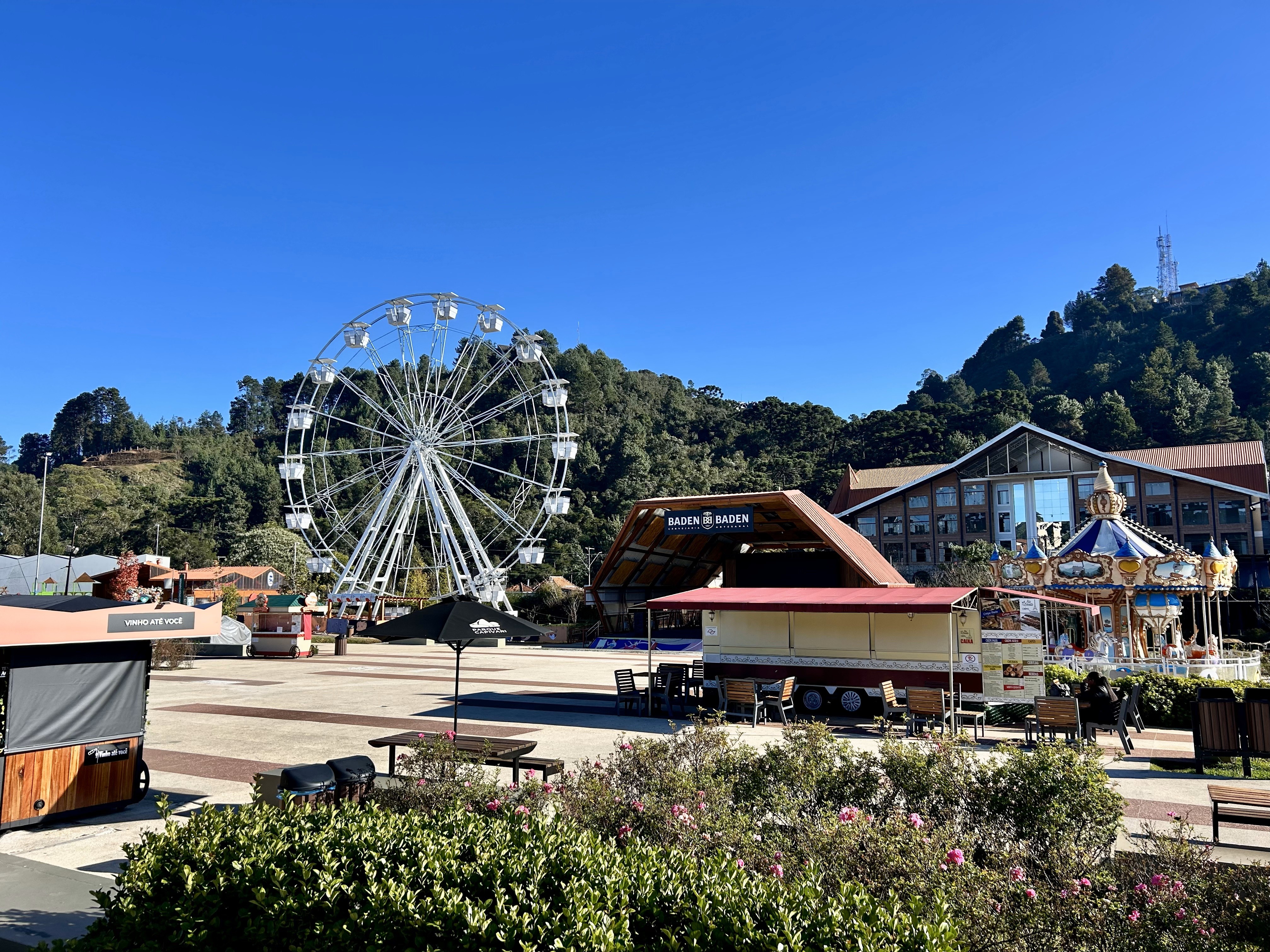 Roda-gigante, serpentário e cinema metaverso: veja novas atrações para curtir a temporada de inverno em Campos do Jordão, SP