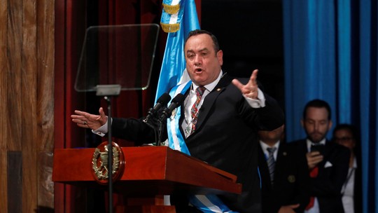 EUA veta a entrada do ex-presidente da Guatemala no país, Giammattei é investigado por 'corrupção'
