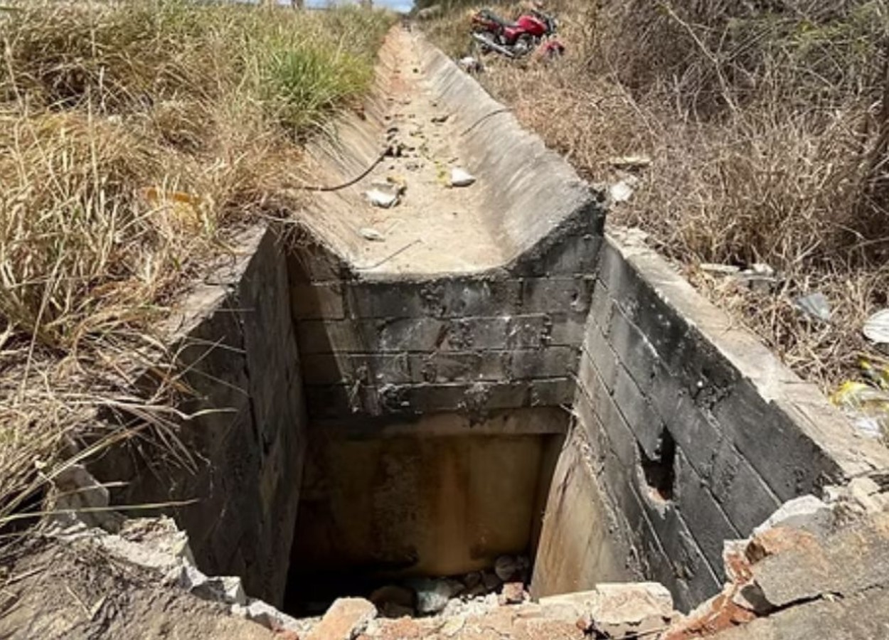 Motociclista morre após cair em bueiro na BR-104, em Toritama