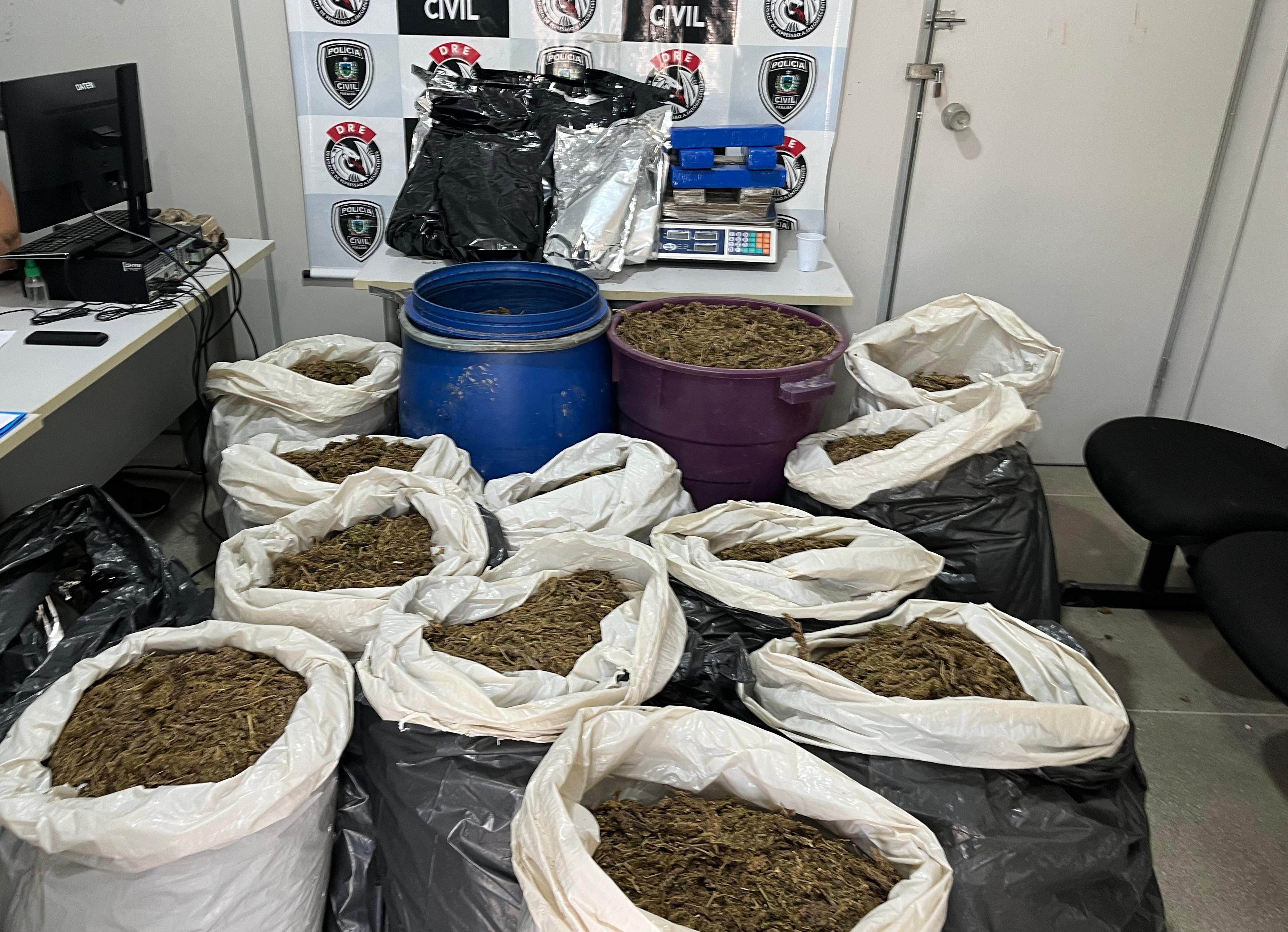 Ação da polícia apreende cerca de 200kg de maconha em Campina Grande