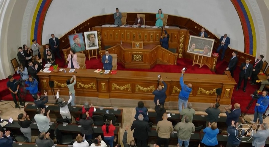 EUA reforçam bloqueio econômico contra Venezuela e mantêm cerco a petroleiros