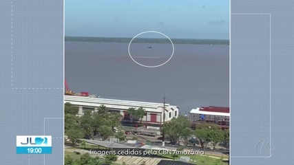 Marinha faz treinamento de simulação de resgate e salvamento na orla em Belém