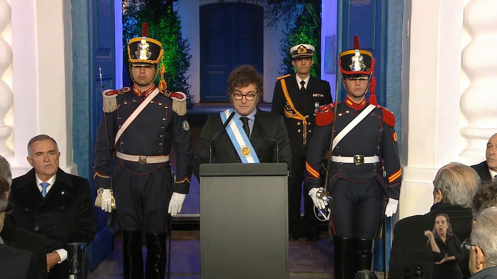 Javier Milei discursa após assinatura do Pacto de Maio, em 9 de julho de 2024 — Foto: Governo da Argentina