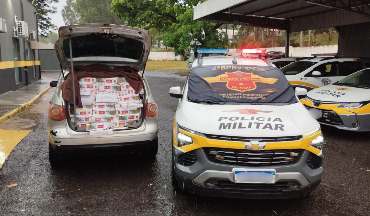 Motorista abandona carro com 17,5 mil maços de cigarros contrabandeados e foge para matagal no interior de SP