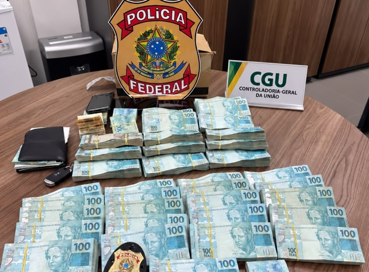 Operação da PF mira apurar financimento irregular de campanha eleitoral e bloqueia R$ 9 milhões no Sertão da Paraíba