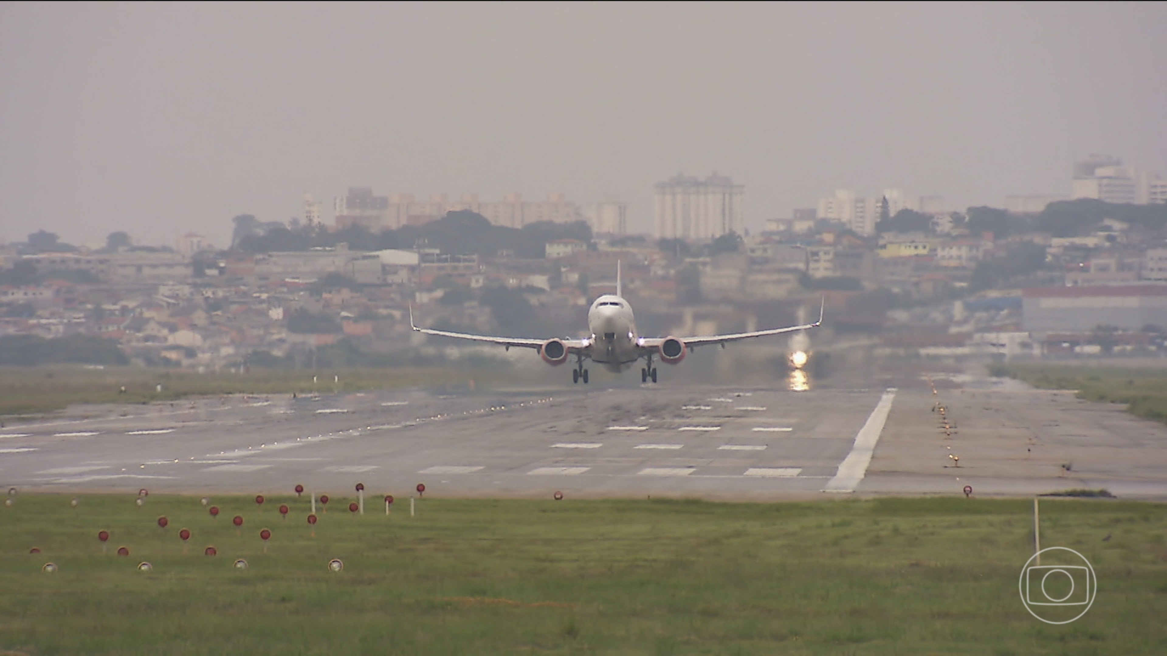 Oferta de passagens aéreas entre o fim de 2024 e o verão de 2025 aumenta 12% em relação à temporada passada