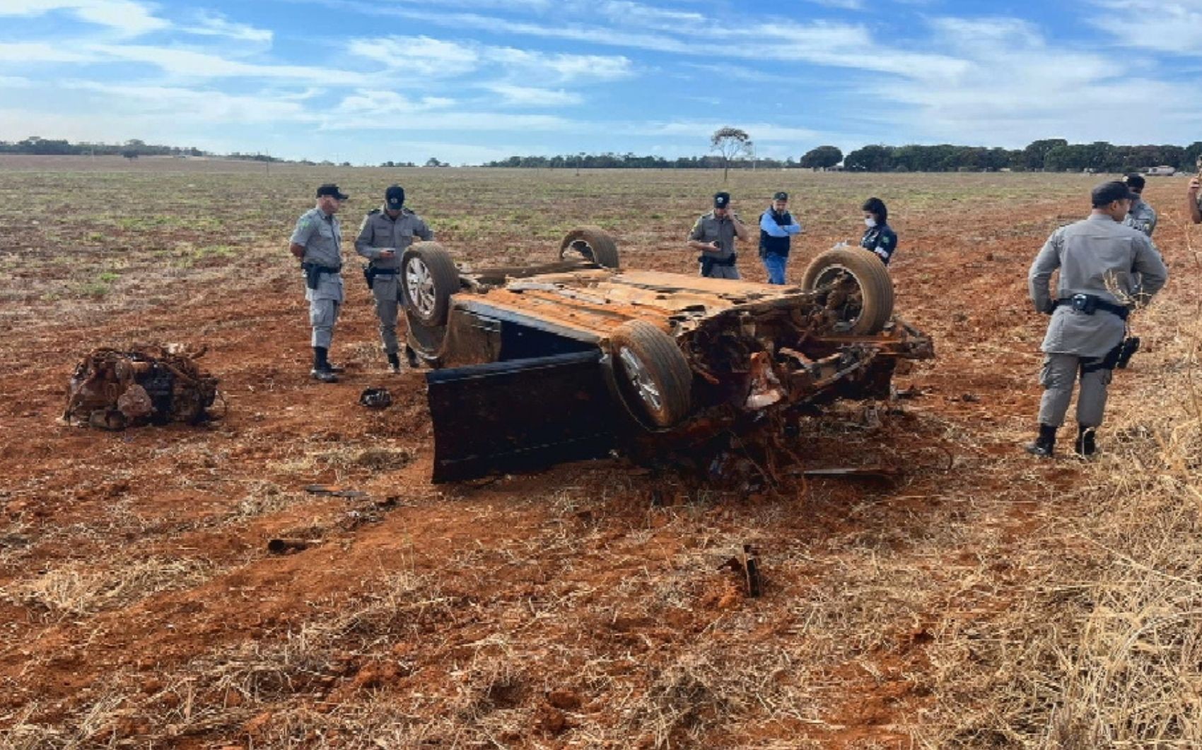 Saiba quem eram o policial e a estagiária que morreram em acidente entre caminhão e viatura