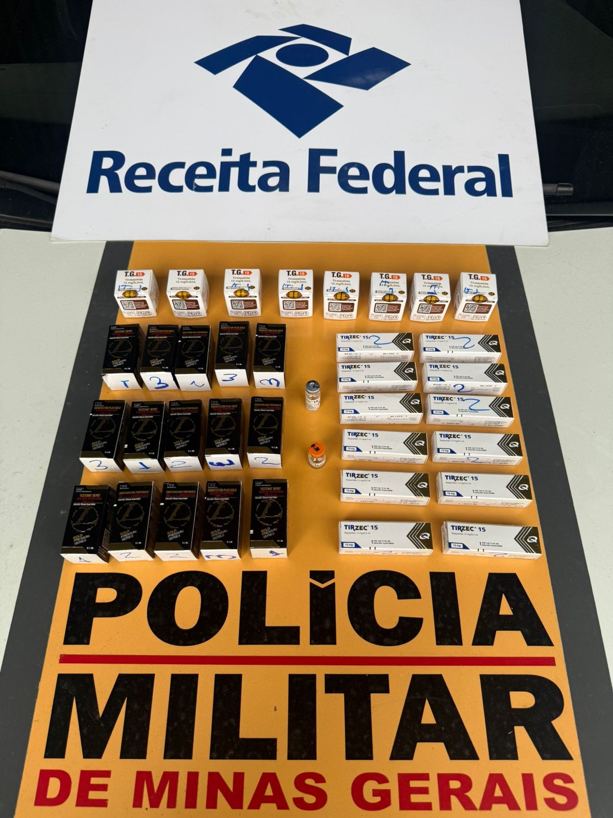 Dupla é presa com ampolas emagrecedoras e anabolizantes contrabandeados em MG