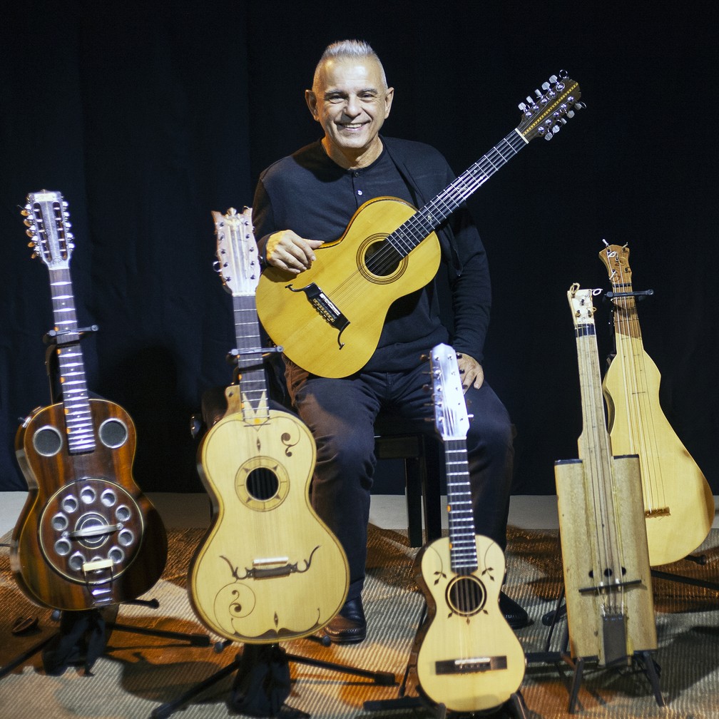 Roberto Corrêa une as seis violas brasileiras com a viola da gamba