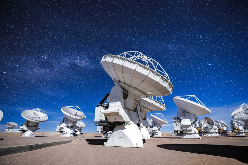 Estudo sugere que a busca por civilizações extraterrestres pode ser expandida para novas frequências de rádio