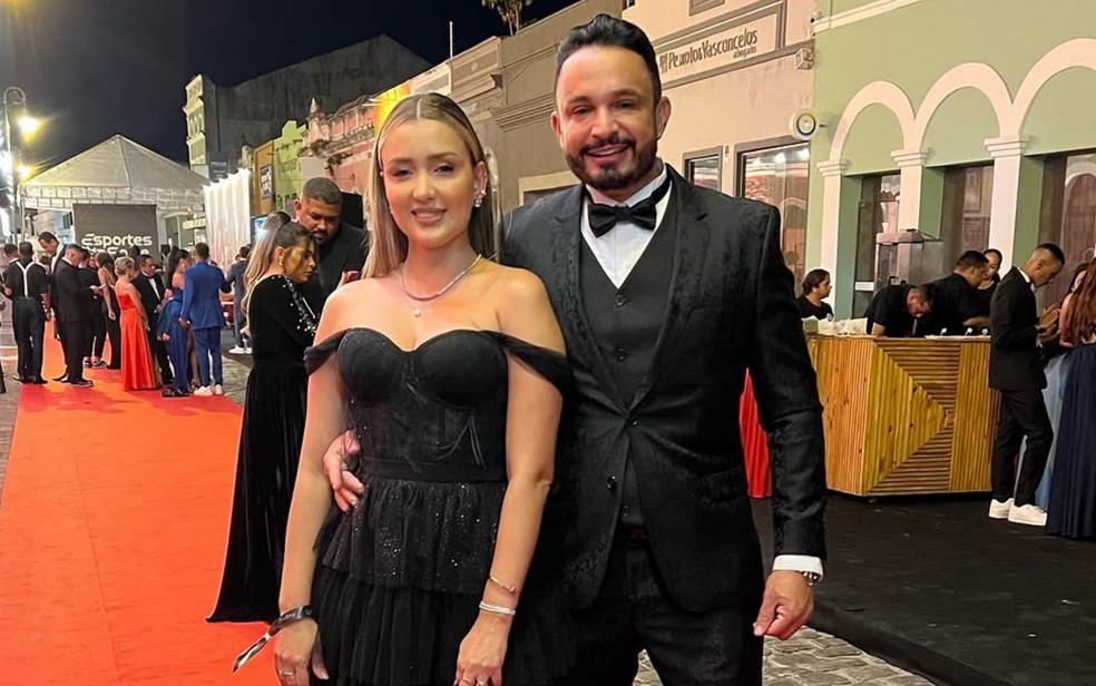 Karine Gouveia e Paulo César, casal investigado pela Polícia Civil, Goiás — Foto: Reprodução/Redes Sociais