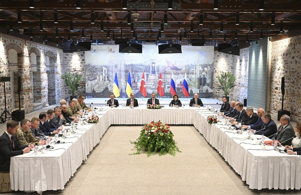 Após ataques inéditos e longe de consenso, Ucrânia e Rússia fazem nova rodada de negociações por fim da guerra