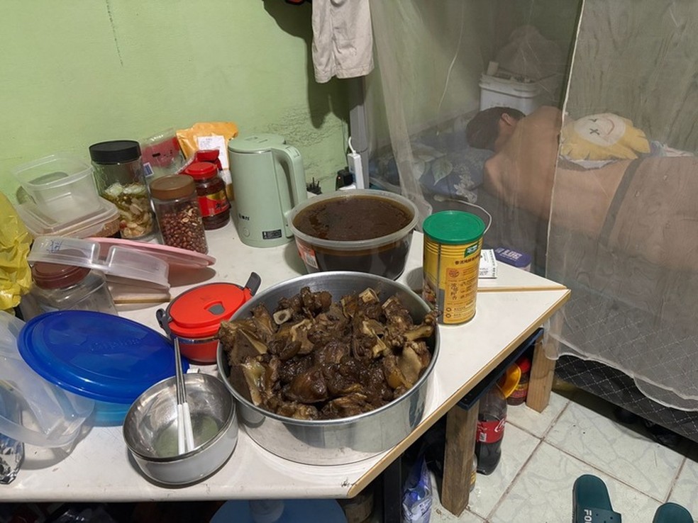 Trabalhadores chineses são resgatados de situação análoga à escravidão na Bahia — Foto: Arquivo Pessoal