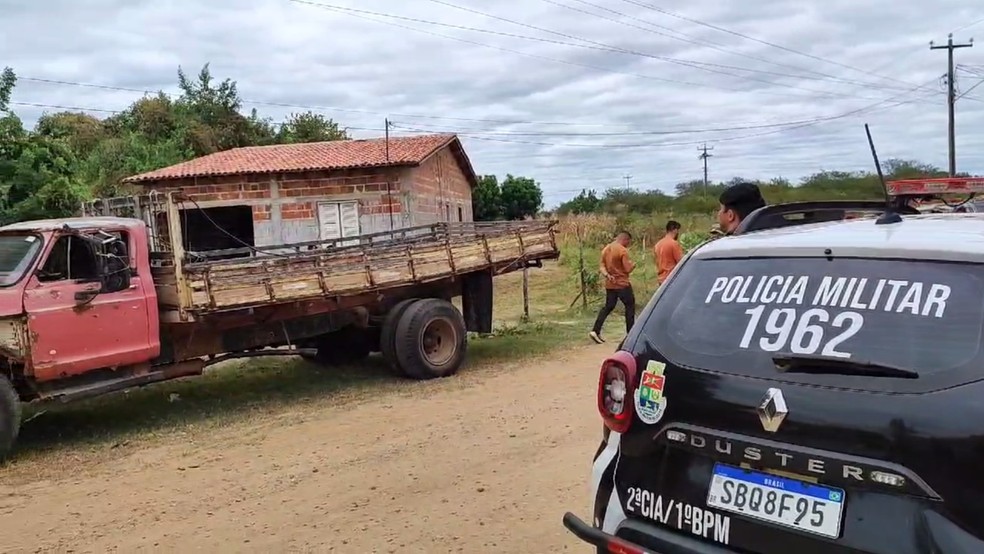 Chacina é registrada em Limoeiro do Norte, no Ceará. — Foto: Mario Oliveira