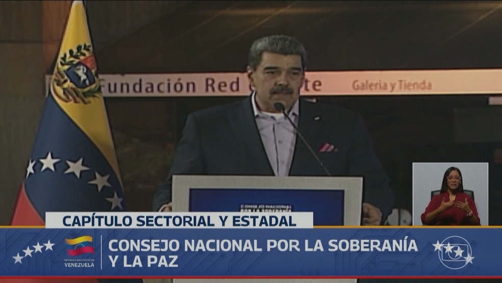 Após Trump autorizar operações da CIA na Venezuela, Maduro diz, em inglês, que não quer guerra com os EUA