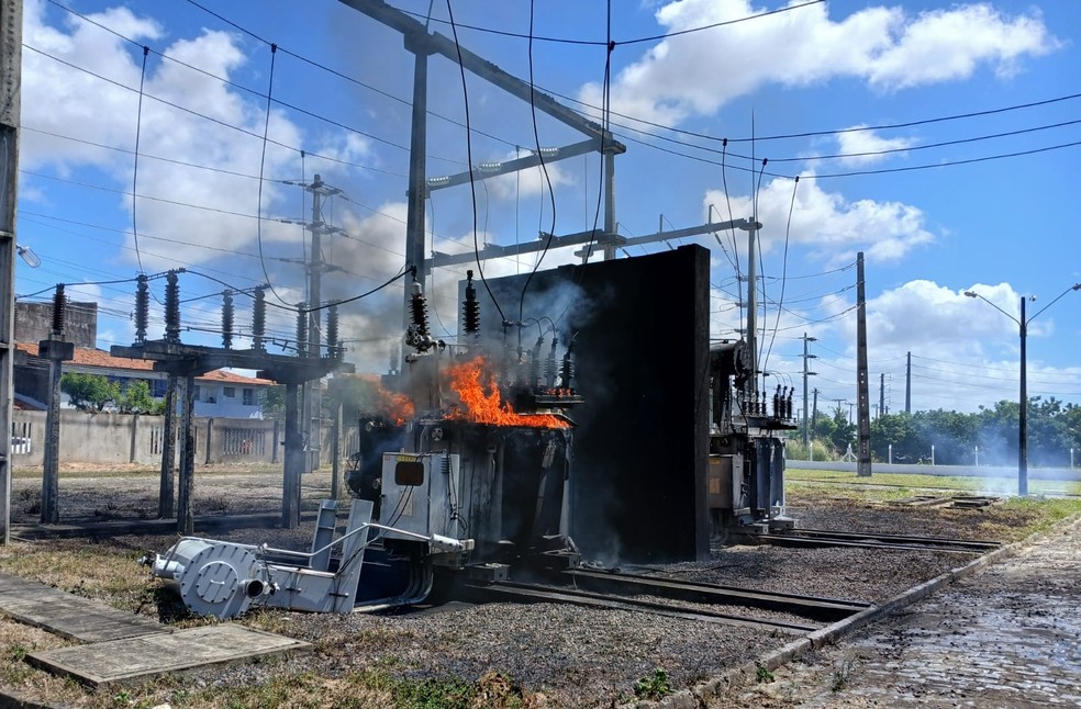 Explosão é registrada em subestação de energia em Fortaleza — Foto: Divulgação