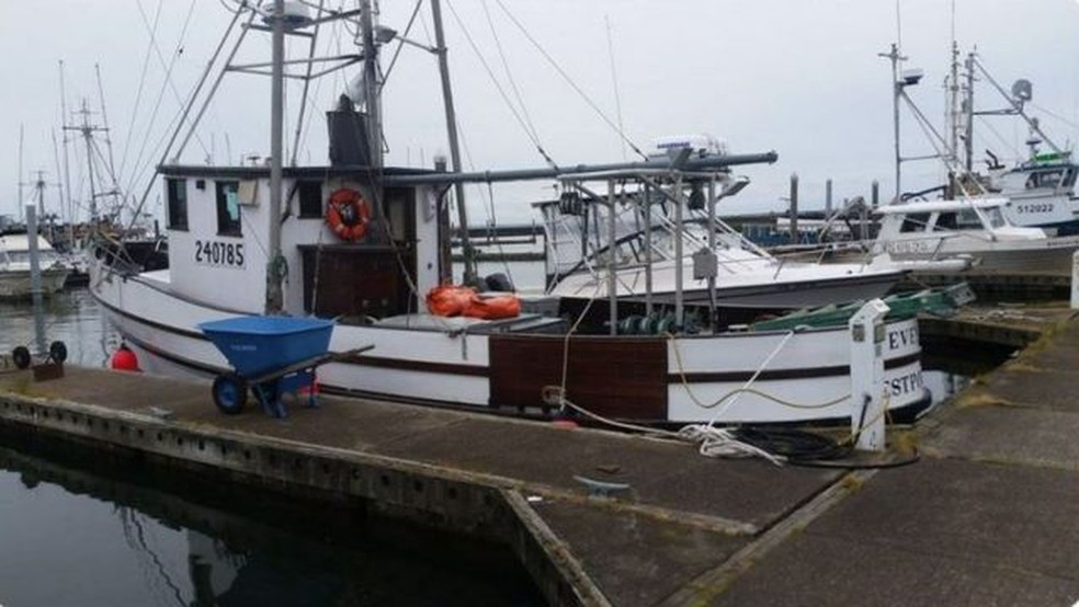 O barco de pesca Evening (foto) ainda não foi encontrado — Foto: GUARDA COSTEIRA DOS EUA via BBC
