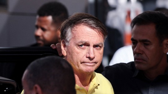 Bolsonaro: Moraes dá 48h para explicar descumprimento