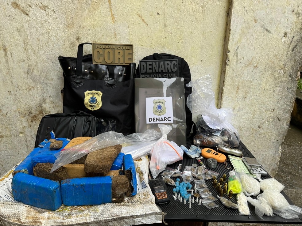 Droga apreendida no condomínio — Foto: Divulgação/Polícia Civil