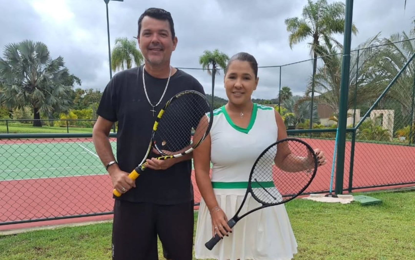 Viúva de delegado que morreu após passar mal em jogo de beach tennis revela que estavam juntos há quase 30 anos e desabava: ‘Pior pesadelo’