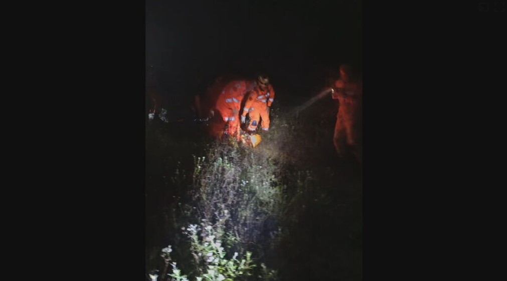 Mulher é resgatada após queda em trilha no Parque do Itacolomi, em Ouro Preto