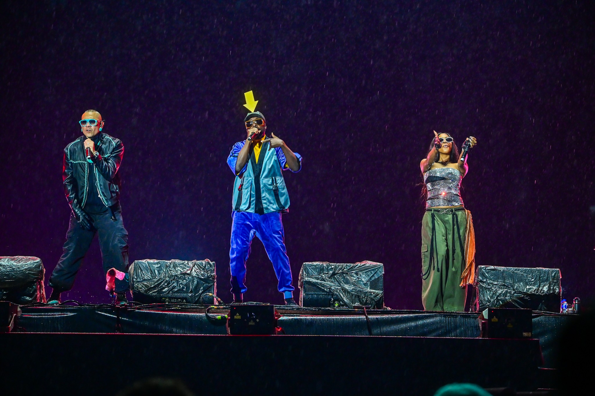 Black Eyed Peas enfileira hits, lança música com Papatinho e faz festa anos 2010 no Rock in Rio