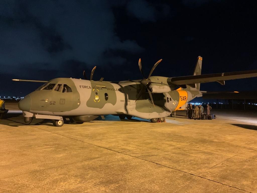 Força Aérea inicia 2º dia de buscas por helicóptero com 4 pessoas que desapareceu a caminho do Litoral Norte de SP