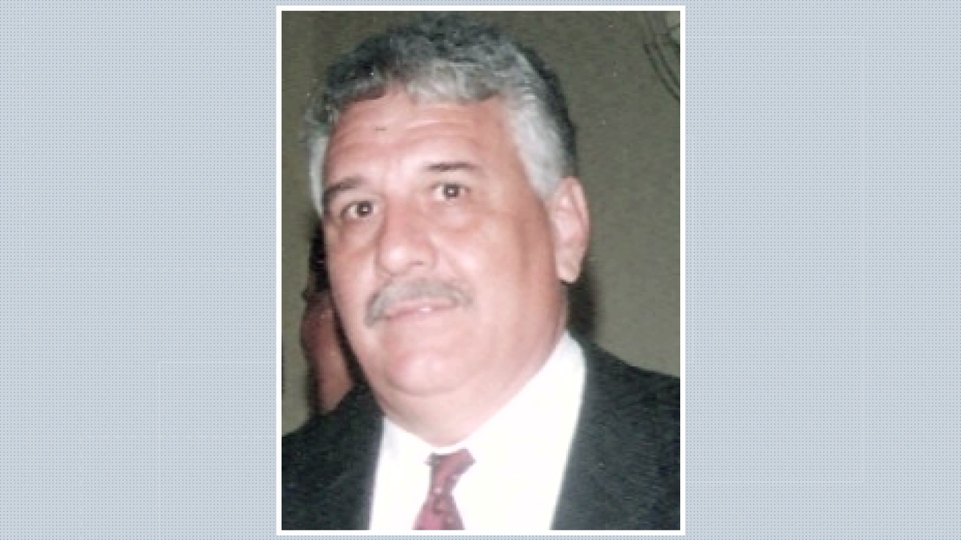 'Poderia ganhar mais se mostrasse os peitos': funcionária relata assédio de médico réu por estupro contra menina